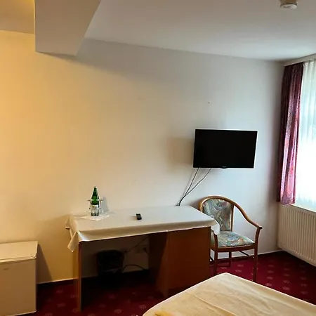 Schwartzer Loewe 2* بابينهاوزن